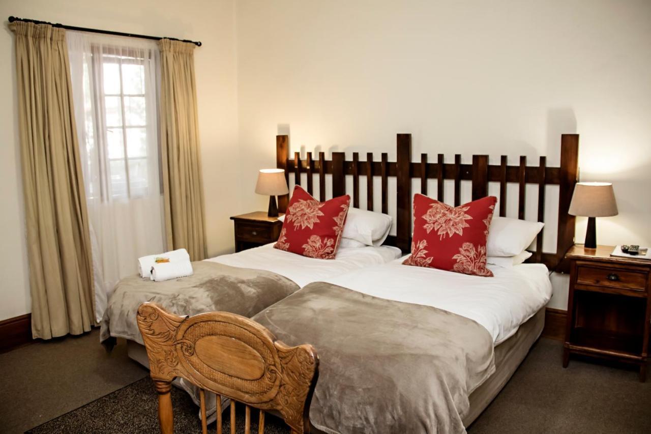 Matoppo Inn Beaufort West Exterior foto